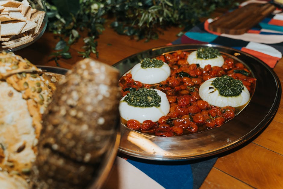 Tomattartiner med hvitløk og pesto