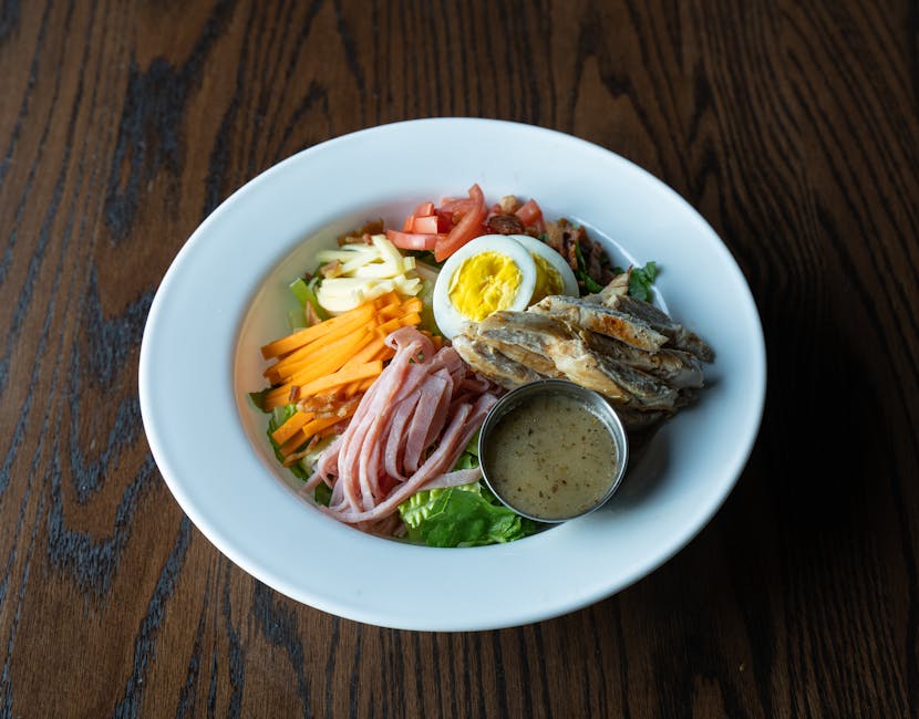 1905 Salat med skinke og ost