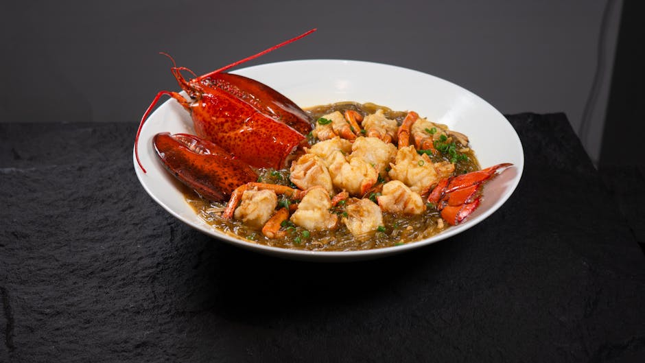 Hummerpotstickers med ingefær og basilikum