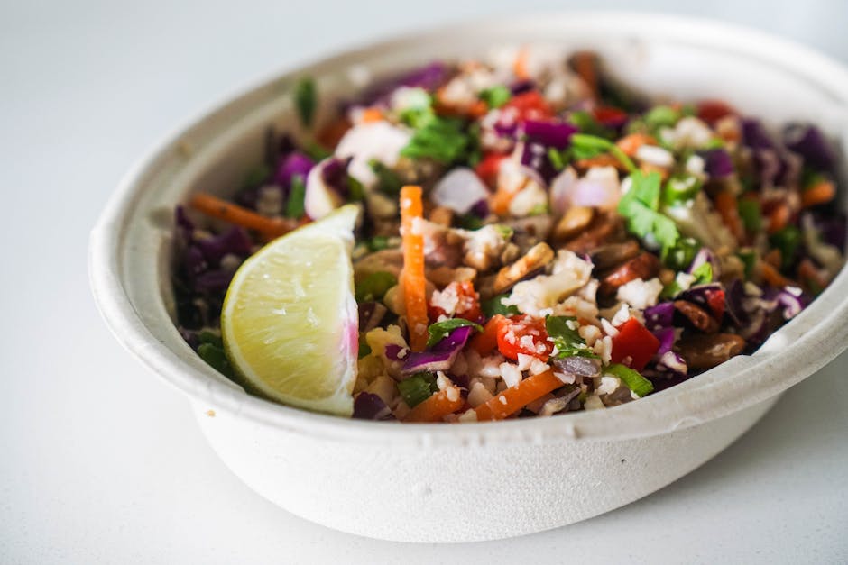 Frisk koriandersalat med lime og ingefær