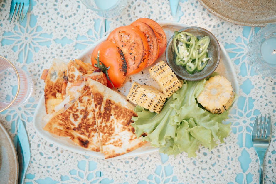 Quesadilla med mais, vårløk og paprika