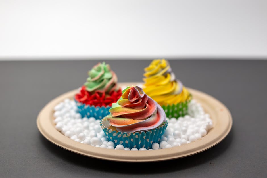 Fargerike Tie-Dye Cupcakes