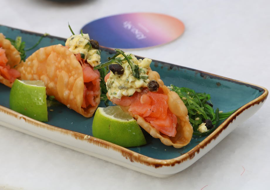 Sedertregrillet laksetaco med cowboykrydder