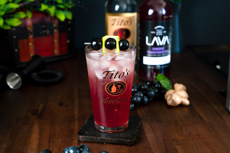 Forfriskende drue- og ingefærøl-spritzer