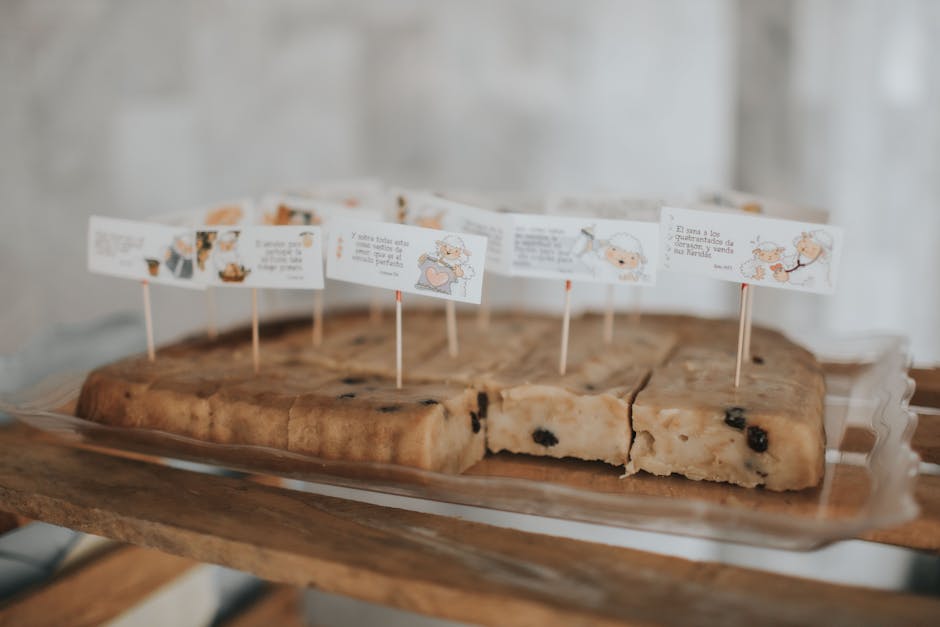 Kremet nudelkugel med rosiner