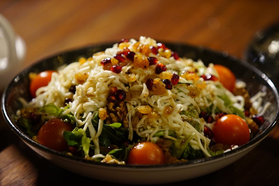 Frisk nudelsalat med grønnsaker og tranebær