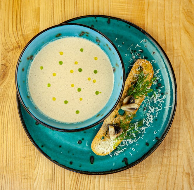 Kremet kastanjesuppe med sprøstekt persille