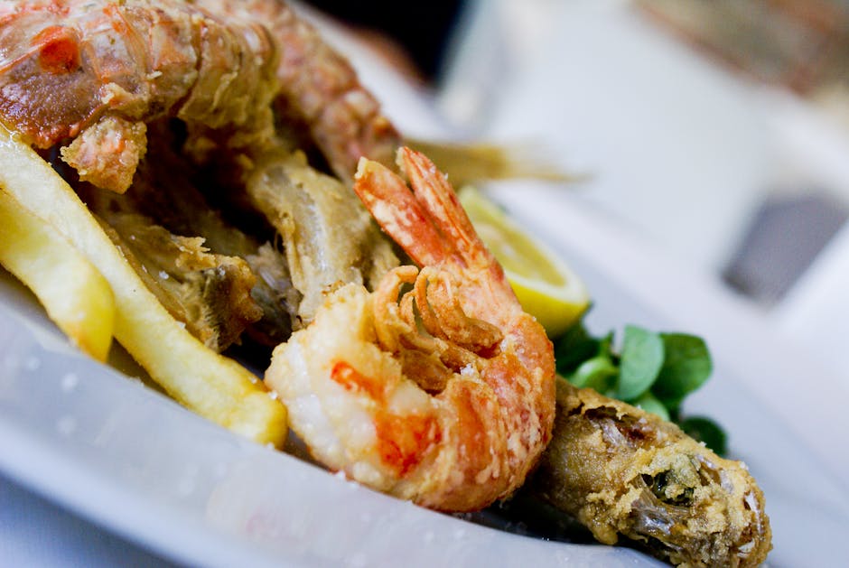 Sprøstekt hel fisk med karibisk sofrito