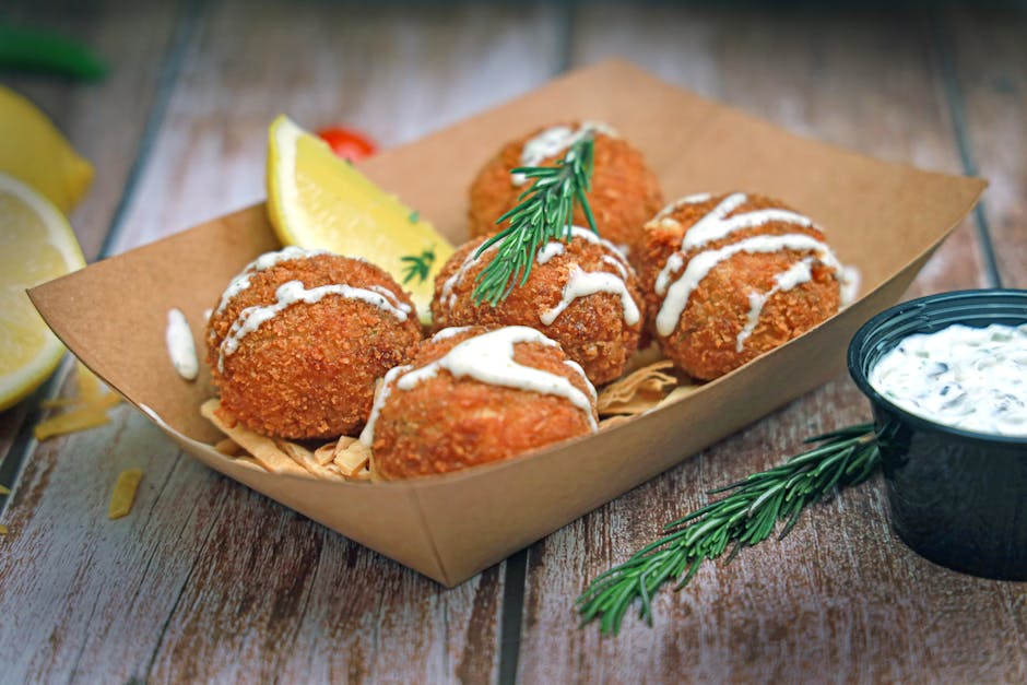 Sprø krabbepuffer med hushpuppies