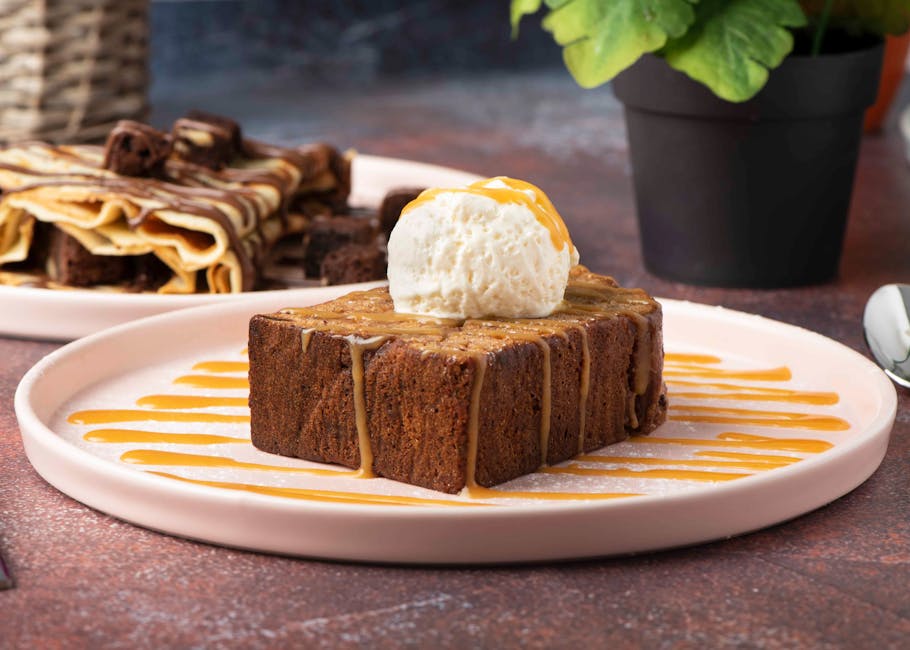 Saftige brownies med karamellsaus