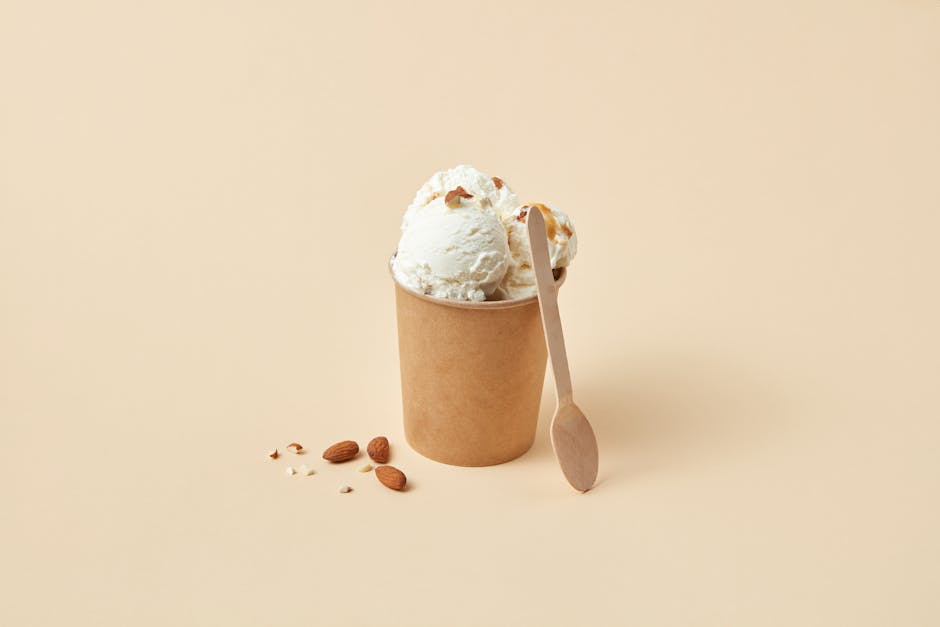 Mandel-affogato med espresso og vaniljeis