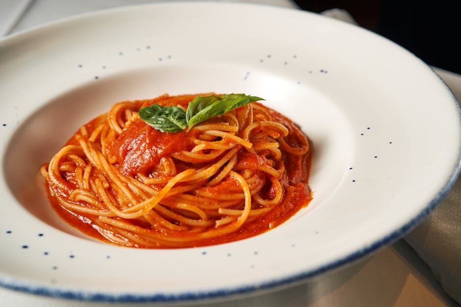 Klassisk spaghetti med rød tomatsaus