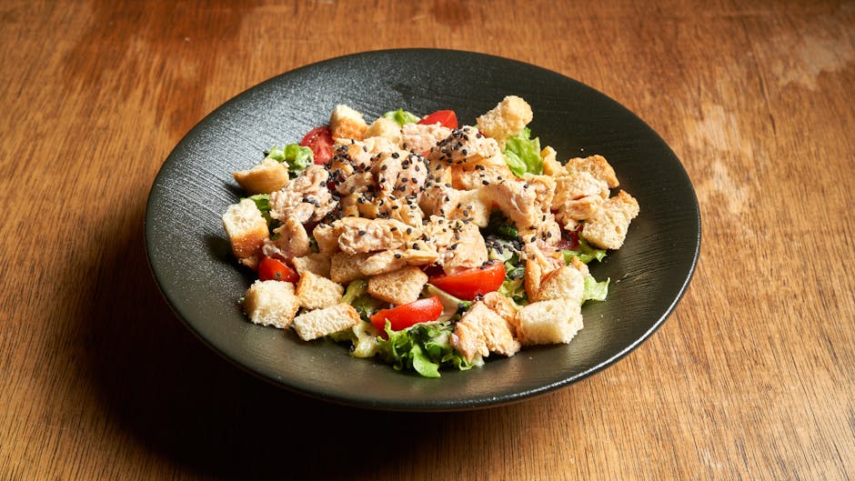 Asiatisk sesamkyllingsalat med ingefærdressing