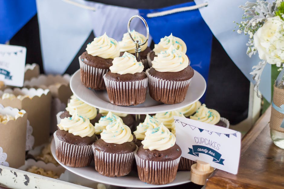 Nostalgiske cupcakes med sprettent godteri