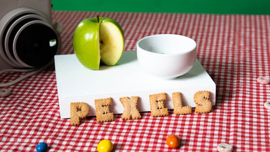 Havregrynskjeks med eplemos og vaniljeyoghurt