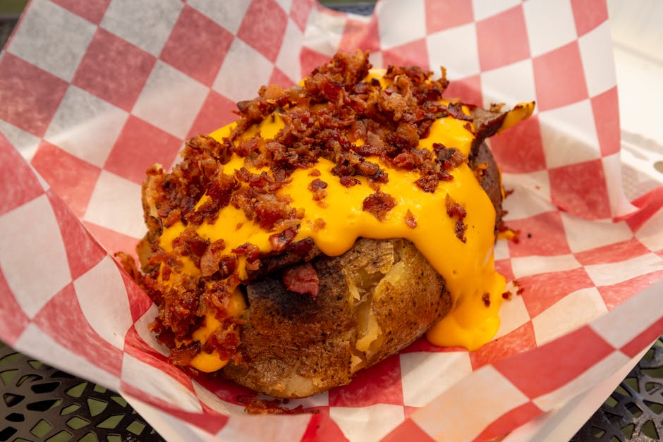 Dobbeltbakte poteter med cheddar og bacon