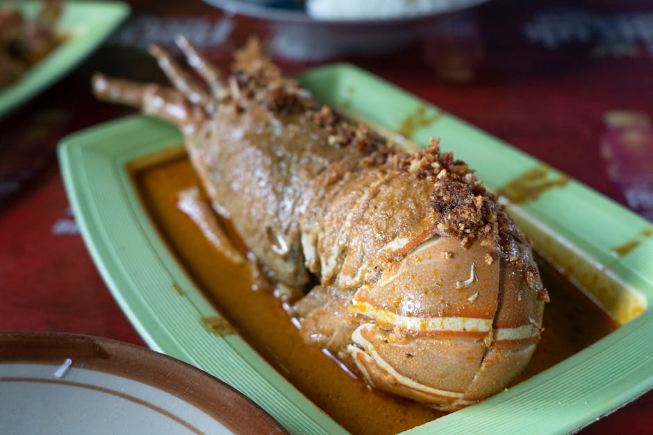 Grillede pigghummer med bahamisk karrisaus