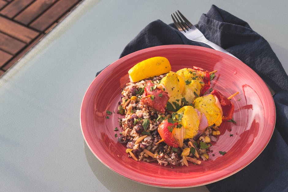 Skinkespyd med basmatiris, paprika, ananas og mango