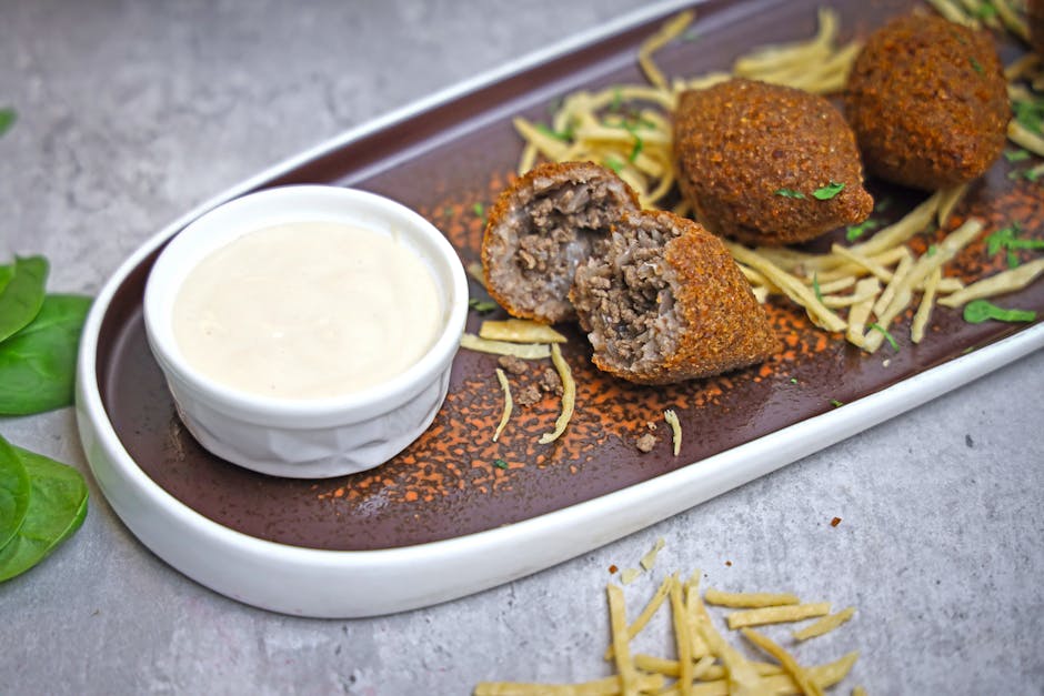 Kibbe med kjøtt og pinjekjerner