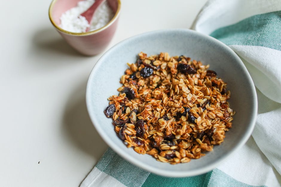 Salt og krydret granola med karri og kokos