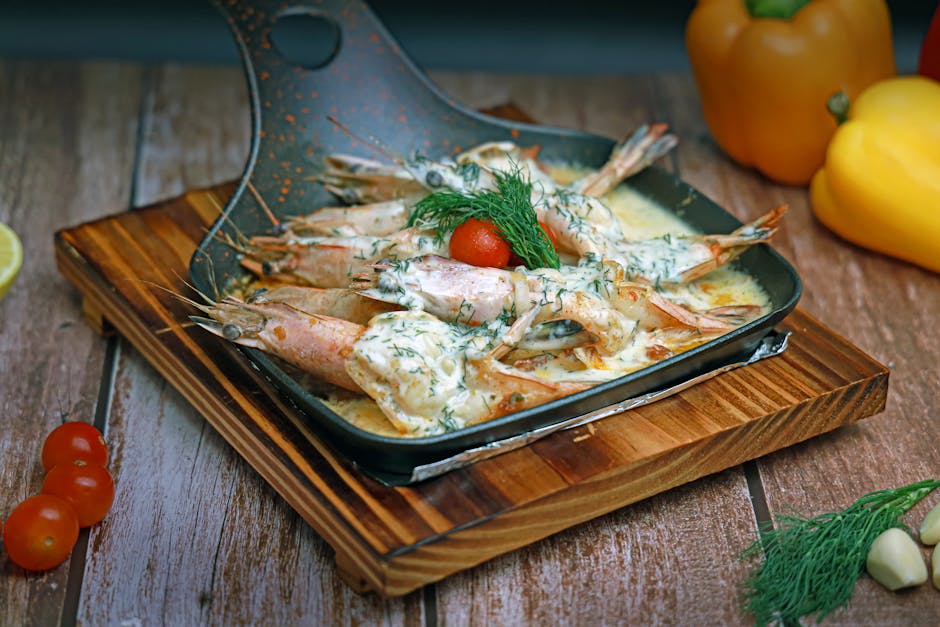 Fylte reker med kremet hvitløkssaus og artisjokk