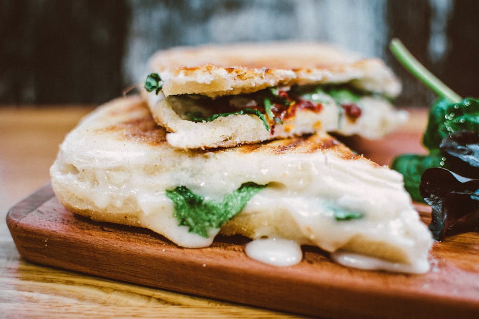 Grillet auberginepanini med Cambozola blåmuggost, prosciutto og ruccola