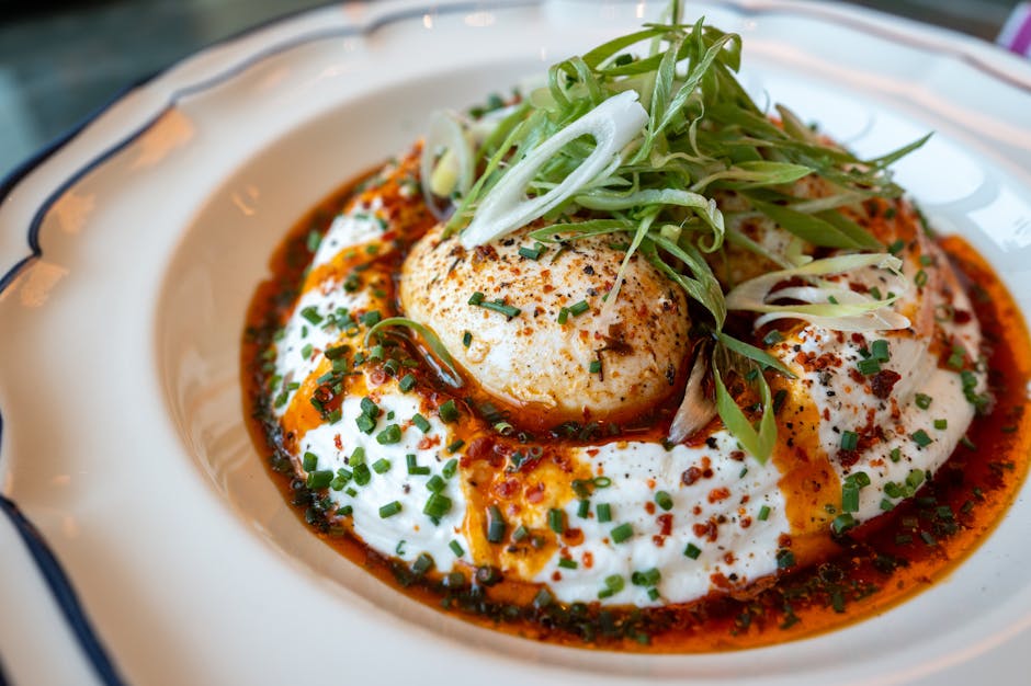 Posjerte egg i chiligryte