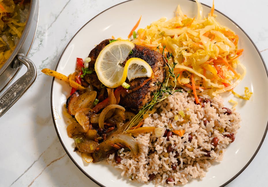 Regnbueørret med asiatisk kålsalat og ris-timbaler