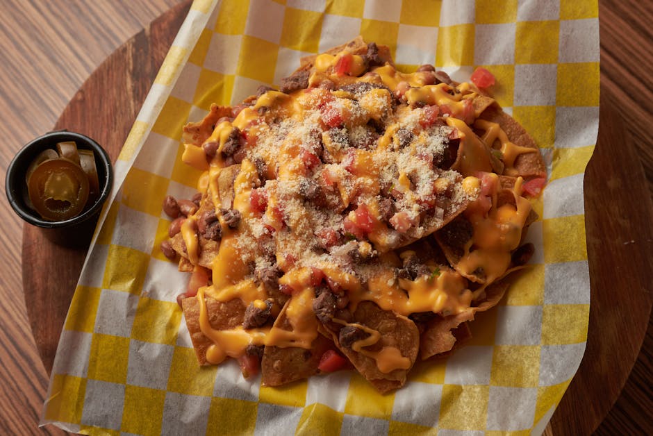 Chili Dog Nachos med Cheddar