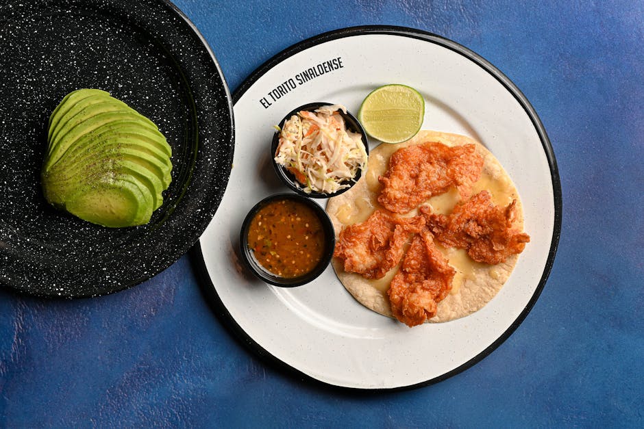 Pannestekt steinbit med lime, chili og avokadosalsa