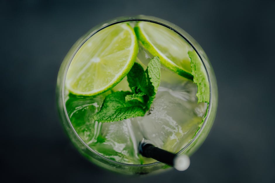 Forfriskende lime- og ingefærsorbet med mynte