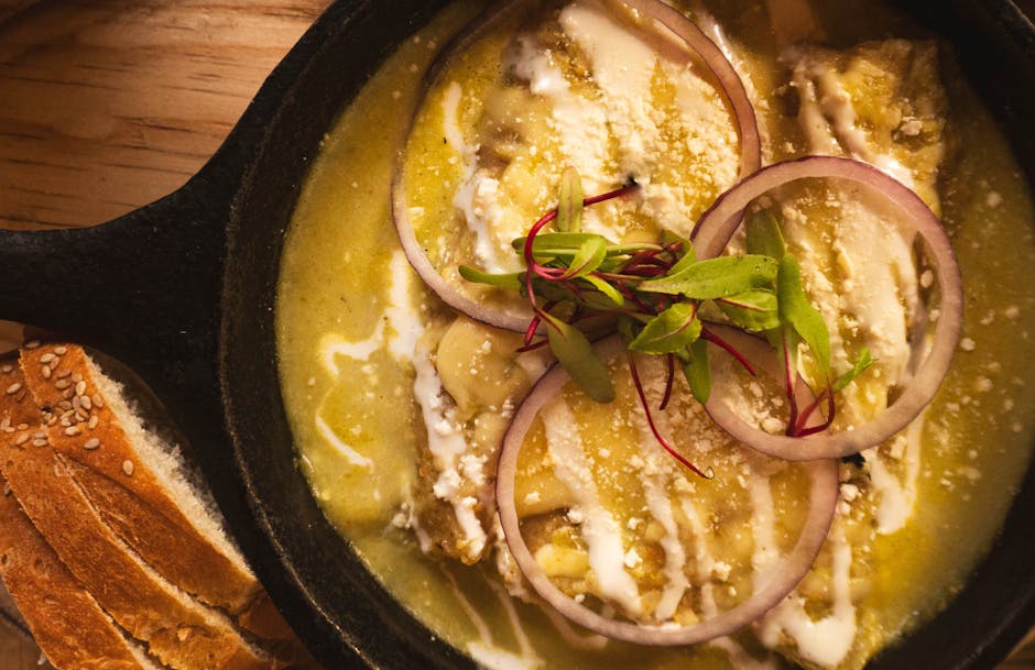 Quesillo i salsa verde med grillet ost