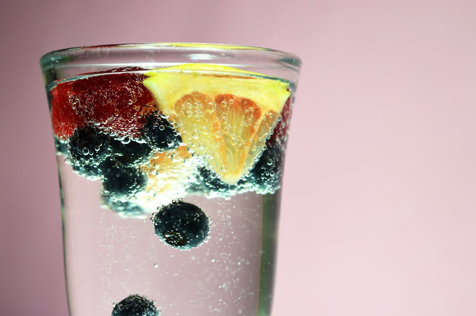 Sprudlende bringebærlimeade