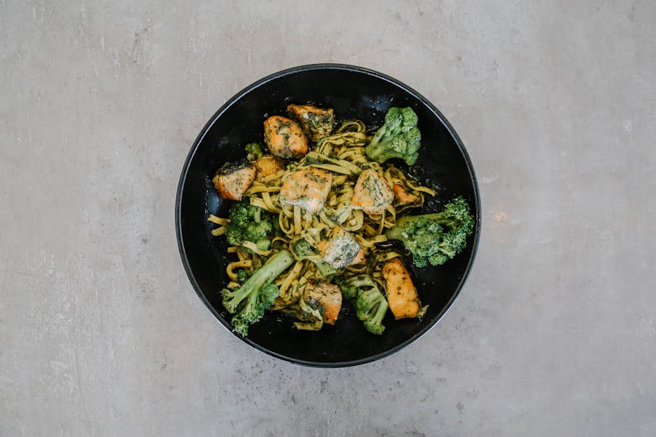 Fersk fettuccine med ovnsbakt kylling og brokkolirabbi