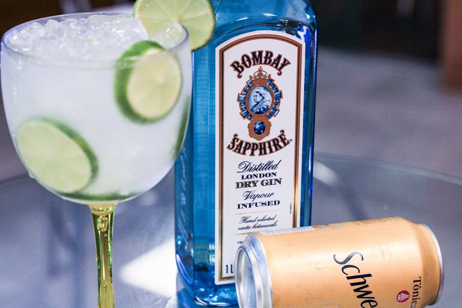 Klassisk gin og tonic med tonic-isbiter
