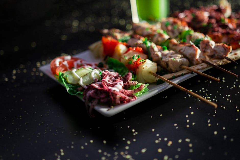 Marokkanske kyllingspyd med frisk urtesaus