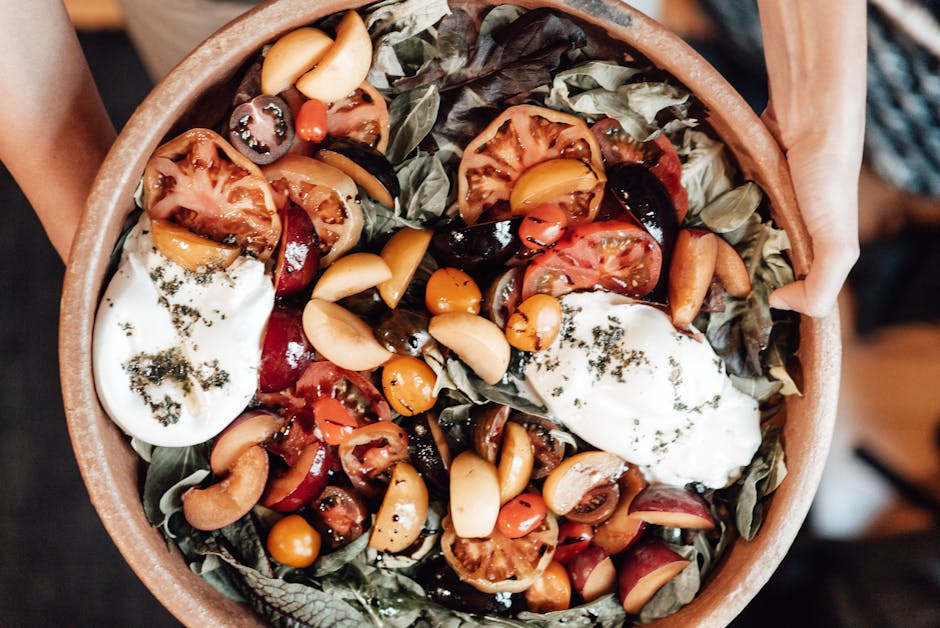 Heirloom tomatsalat med blåmuggost og gressløkdressing
