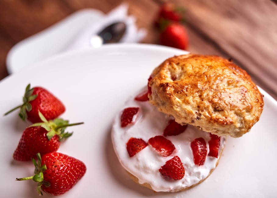 Gammeldags jordbærshortcake med krem