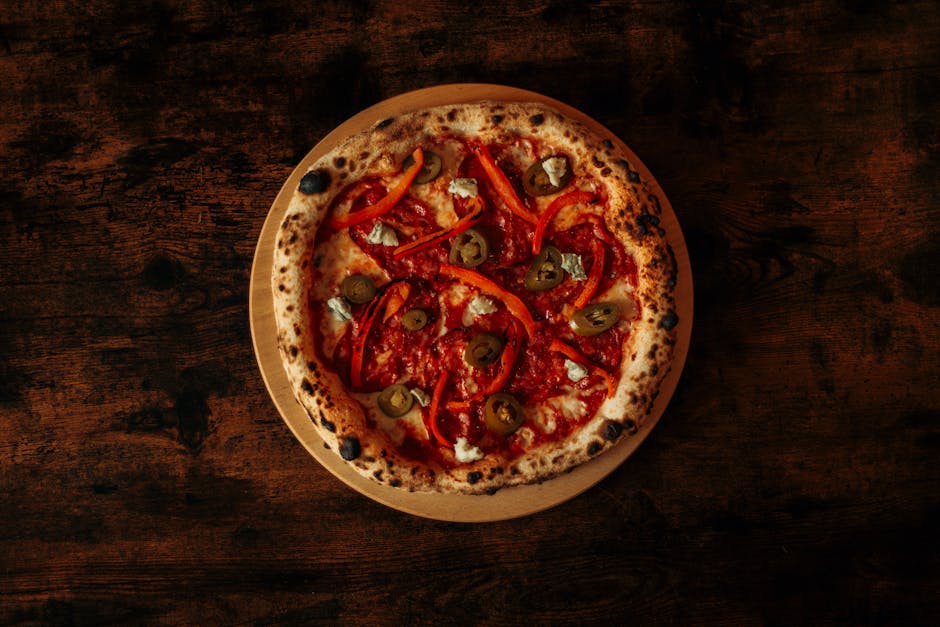 Pizza med jalapeño popper-kant