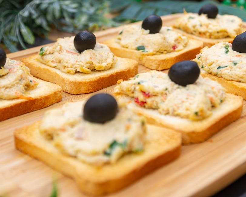 Geitost-toast med oliven og urter