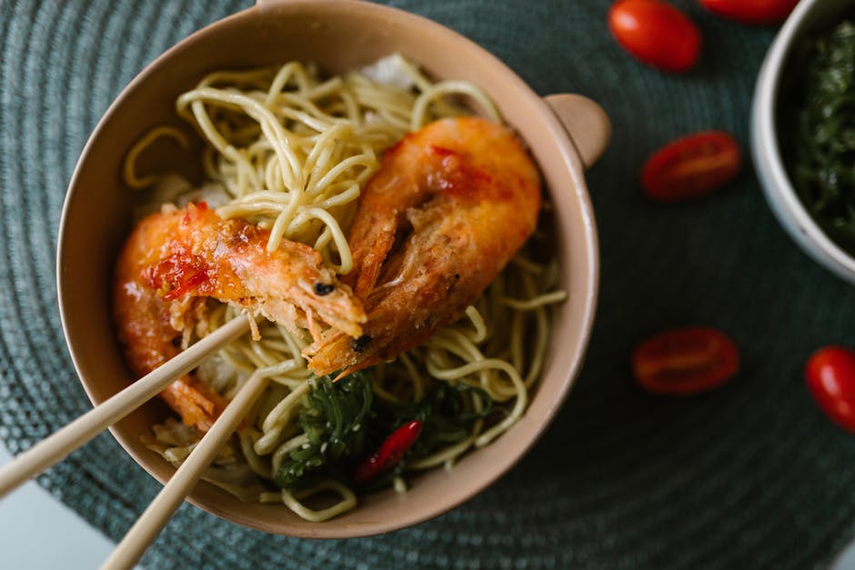 Krydret wok med reker og cellofannudler