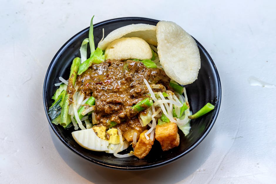 Gado Gado med kremet peanøttsaus