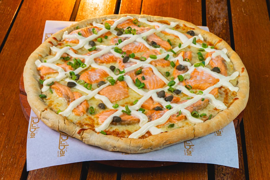 Pizza med laks, dill og kaviar