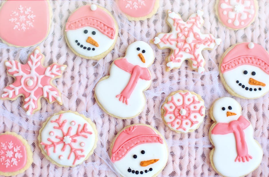 Dekorative snømannkjeks med royal icing