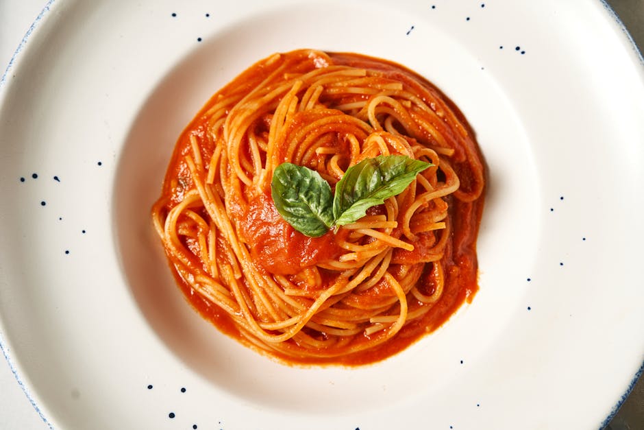 Spaghetti med krydret tomatsaus