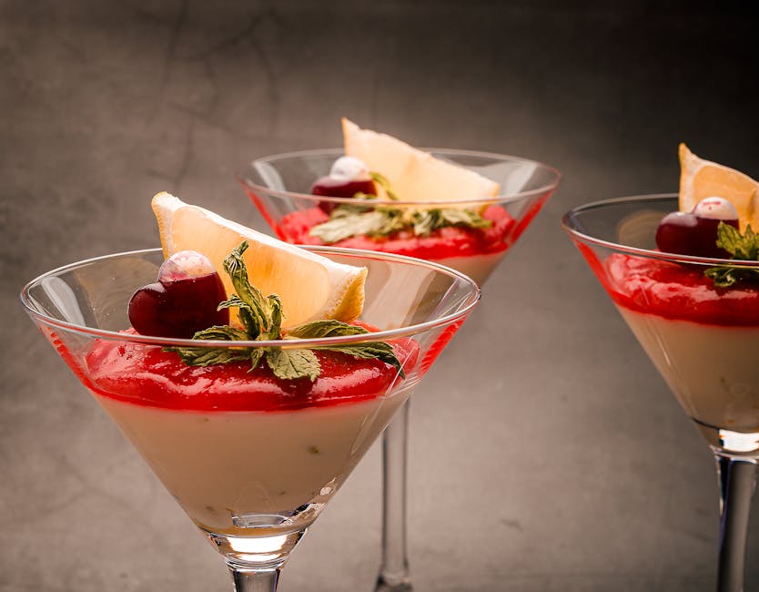 Sitronmousse med boysenbærpuré