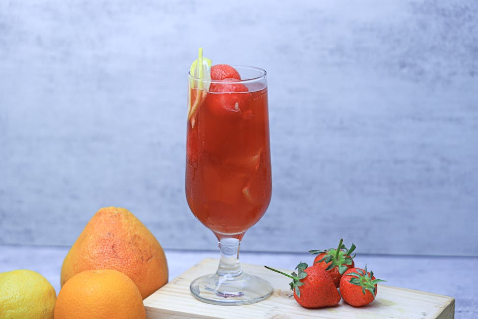 Claret Lemonade med rødvin og sitron
