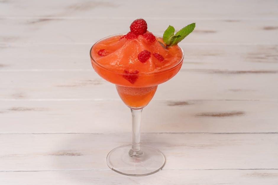 Frossen bringebær-ingefær margarita