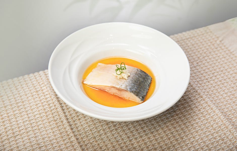 Posjert laks med ingefær- og appelsinsaus