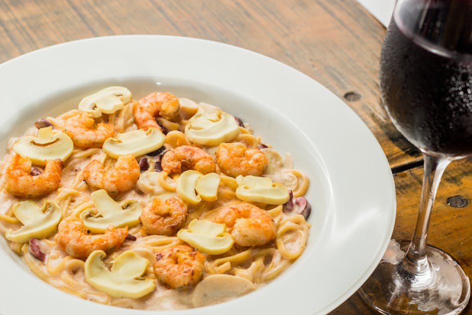 Reke- og scampipasta med hvitvin og persille